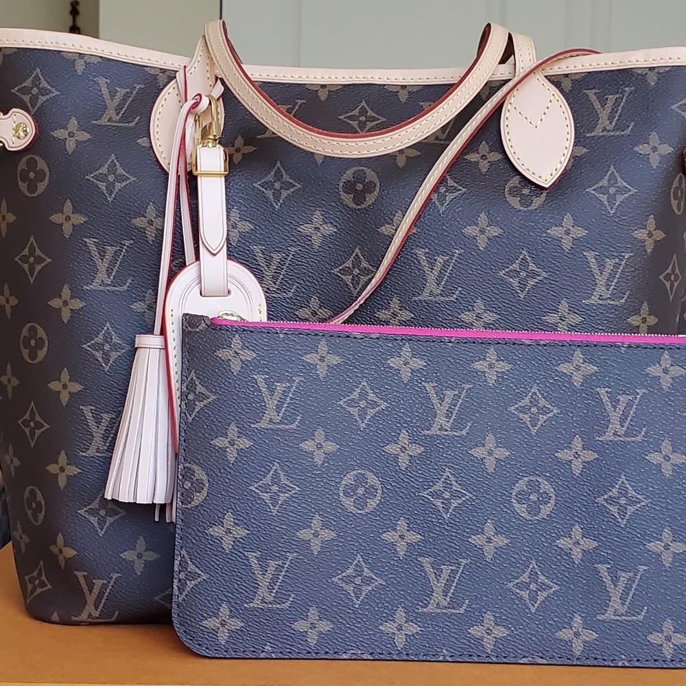 Authentic Louis Vuitton Neverfull MM monogram